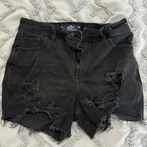 Curvy high wasted jean shorts
